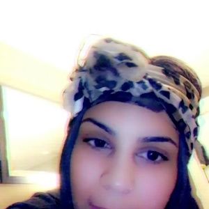 Meet your Posher, Ashton